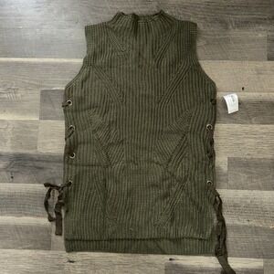 Monteau Los Angeles Cable Knit Pull-over Sleeve Less Sweater Sz M Green